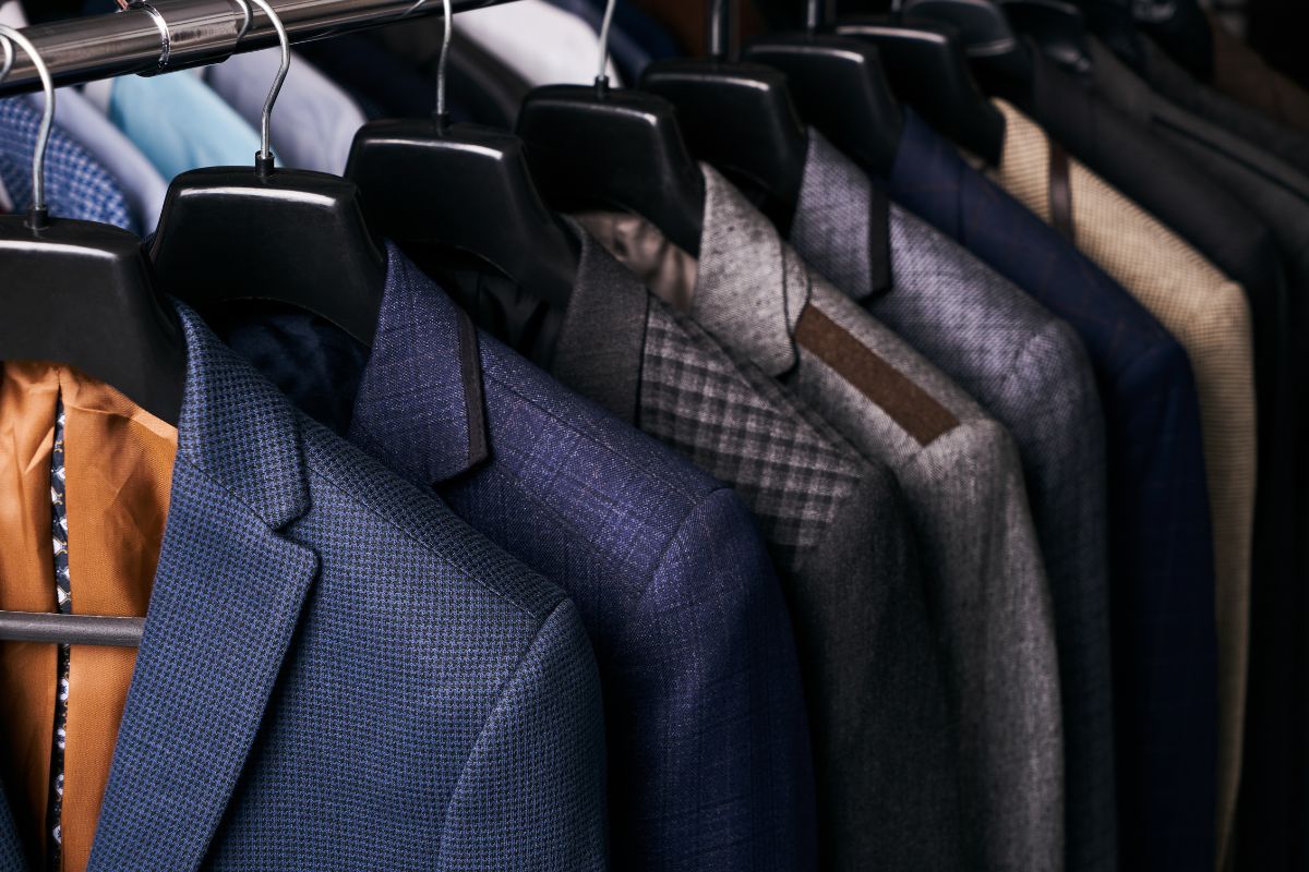 KingSize Suits: 5 Best Big & Tall Options