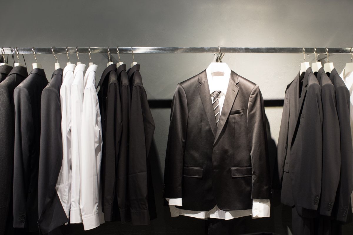 KingSize Kings' Court Executive Suit: Elevate Your Professional Wardrobe