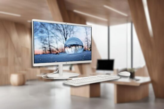 HP 21.5" FHD All-in-One Desktop: The Ultimate Space-Saving Workstation