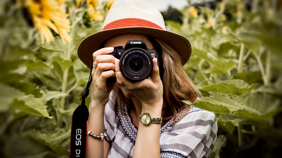Canon EOS Rebel T6 Digital SLR Camera Kit with EF-S 18-55mm