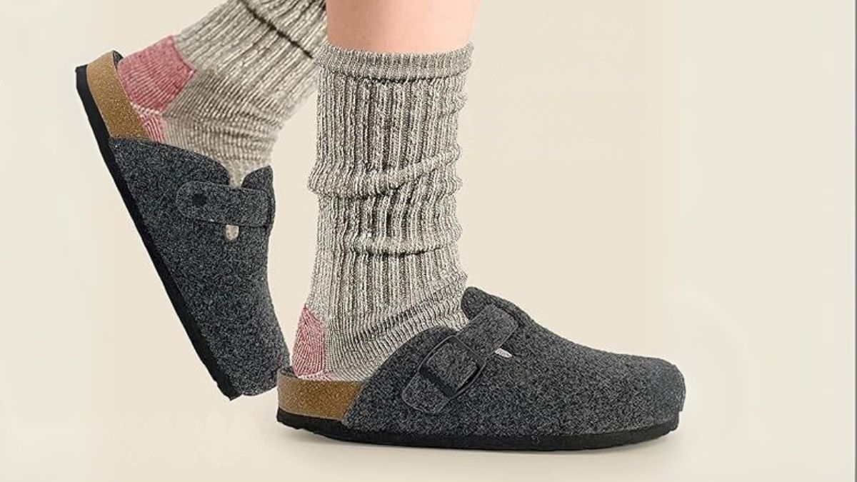 CUSHIONAIRE Hana Womens Clogs