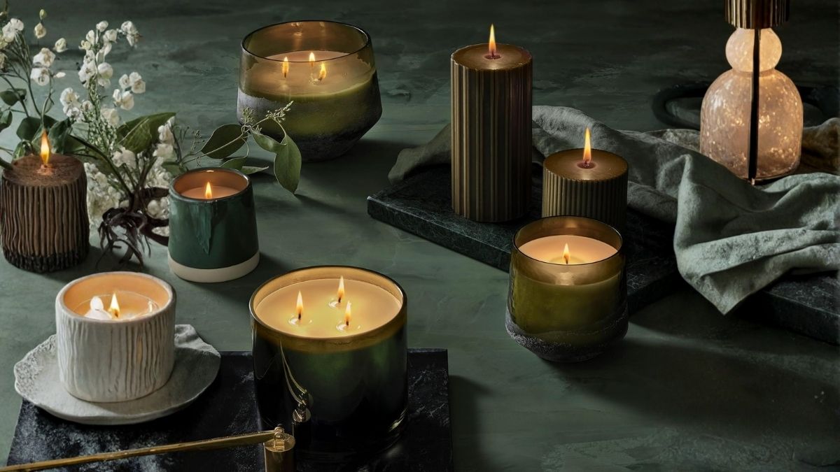 ILLUME Noble Holiday Baltic Glass Candle