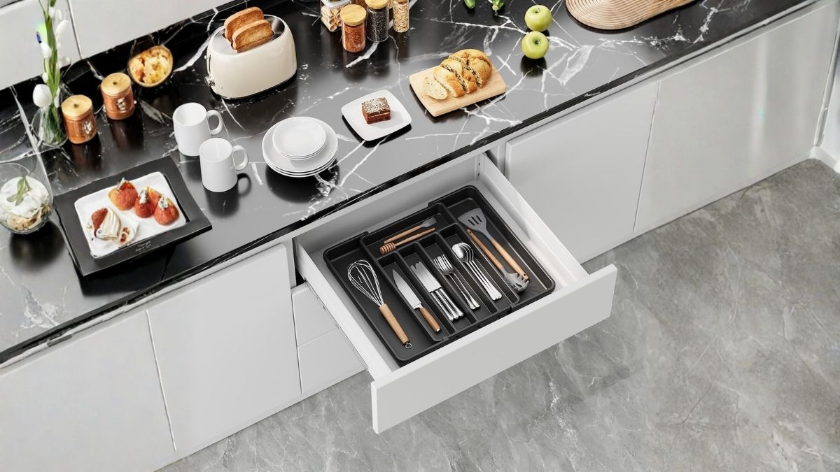 Aujen Silverware Organizer