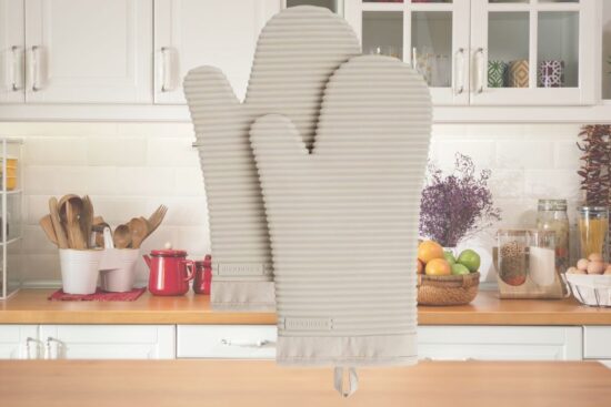 KITCHENAID Ribbed Soft Silicone Oven Mitt 2-Pack Set