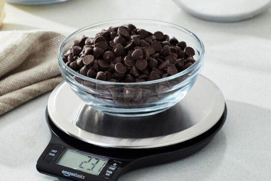 Amazon Basics Digital Kitchen Scale with LCD Display: Precision Weighing Made Simple