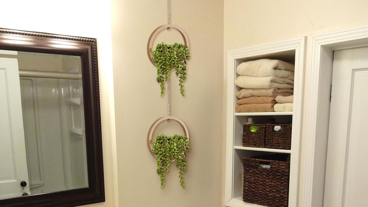 Floweroyal 2pcs Artificial Succulents Hanging Plants: Low-Maintenance Greenery That Works Anywhere