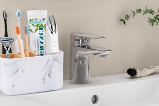 How You Choose the Right Toothbrush Holder for a Cleaner, More Organized Bathroom