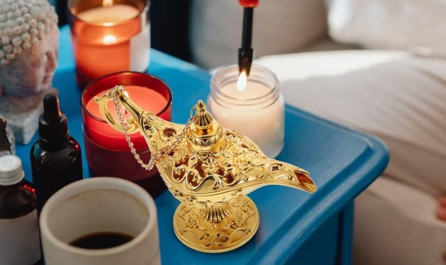 Mini Vintage Aladdin Magic Genie Lamp: Enchanting Decor for Arabian Nights Enthusiasts